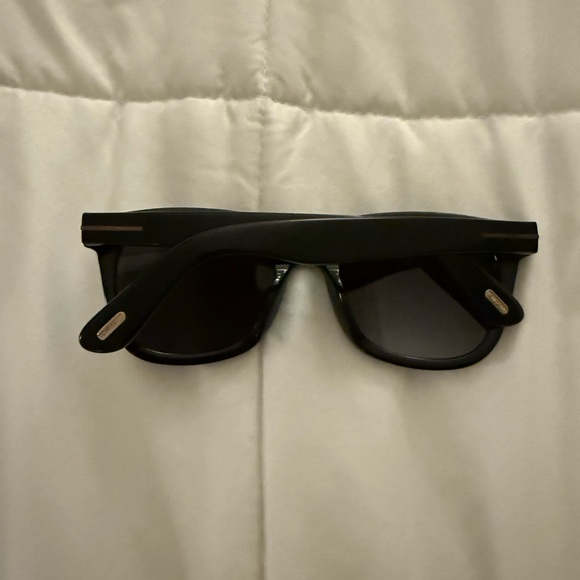Tom Ford Black Sunglasses - Picture 9 of 11